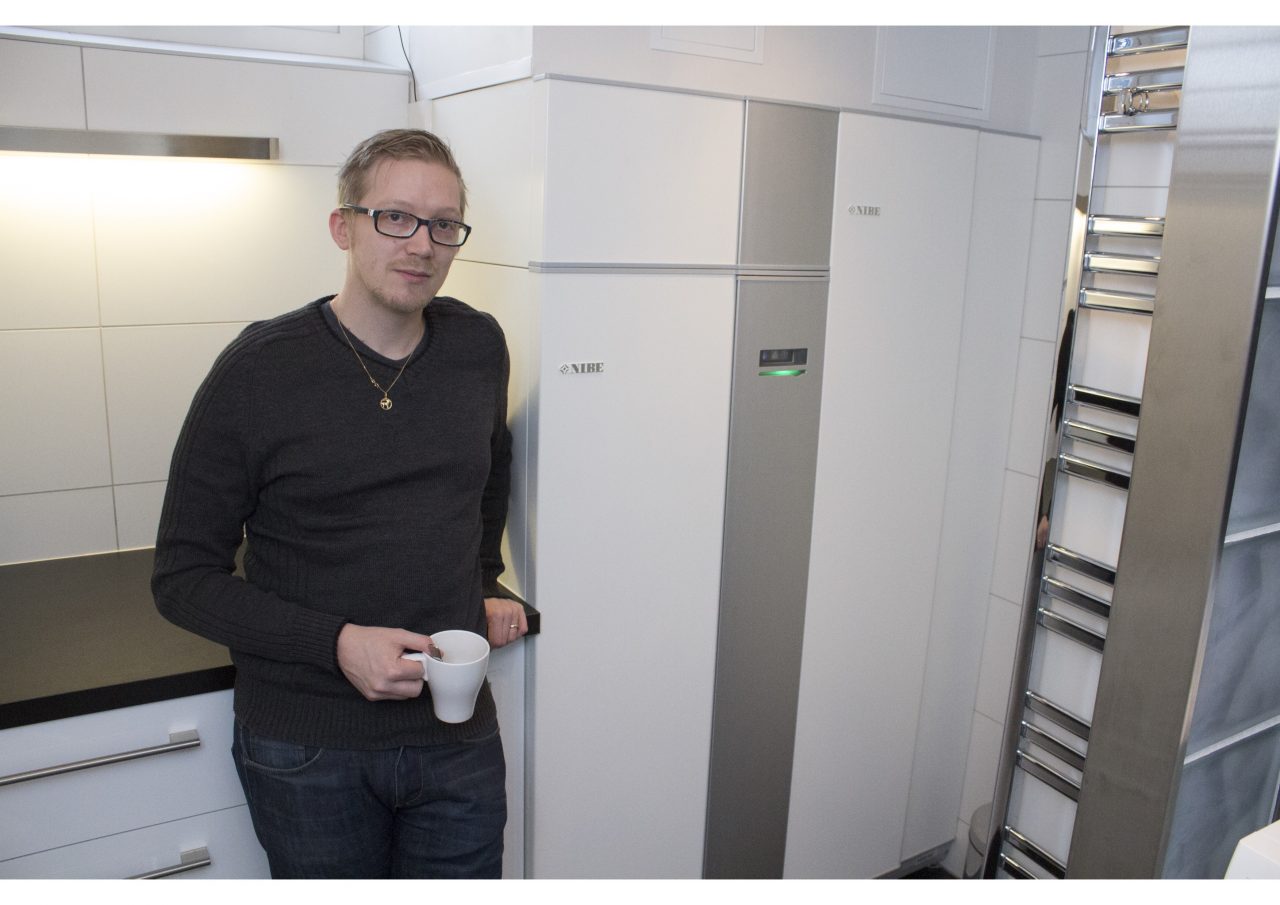 Anders Willstedt synes bergvarmepumpen fra Energiverket var en veldig god investering