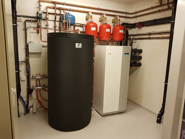 Energiverket AS monterte en NIBE 1155 bergvarmepumpe i kombinasjon med Varmesentralen.